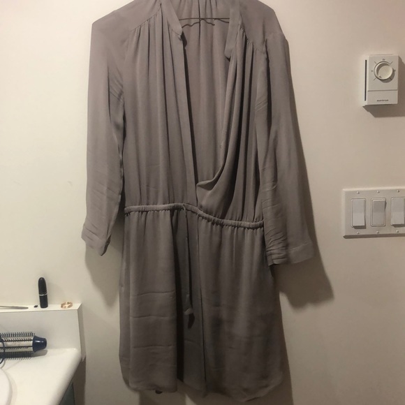 Aritzia Bennett Dress - Picture 2 of 2